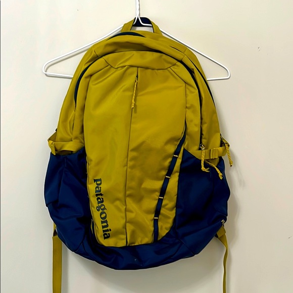 Patagonia Handbags - Patagonia Refugio 28L backpack